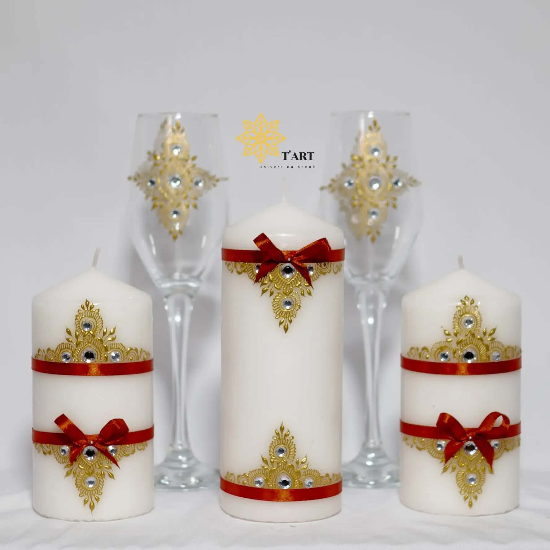 Coffret cadeau bougie henné - Mille et une nuit avec bougies décoratives et verres élégants.