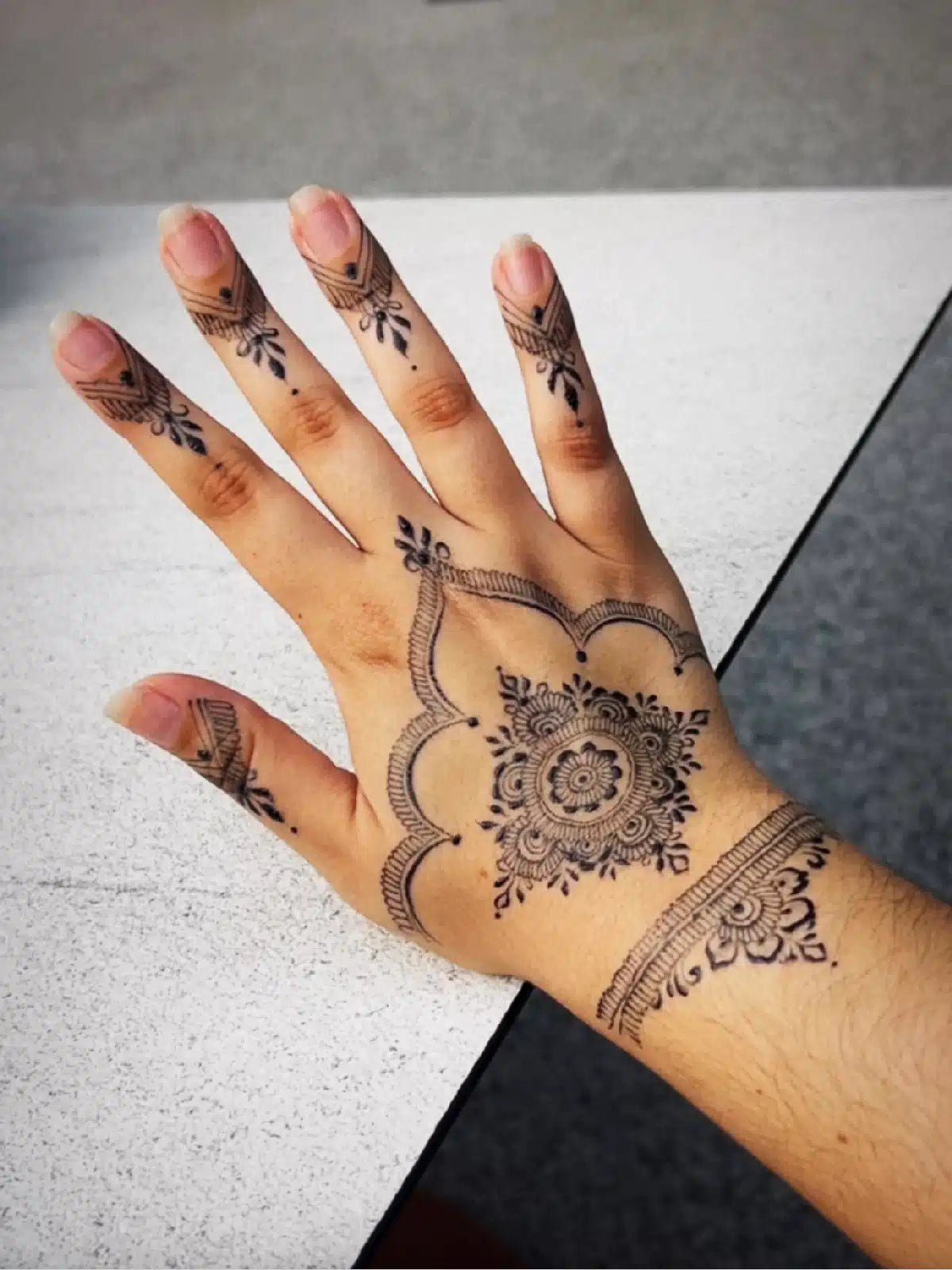 Guide pas à pas tatouage jagua